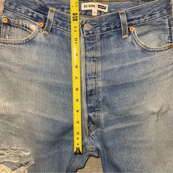 LEVI’S x RE/DONE Vintage High Rise Mom Jean (Size 27) - Picture 14 of 16